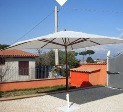 Noleggio ombrelloni per feste