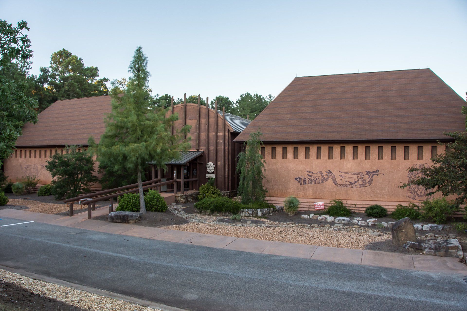 Pictures of Historical Homes and Buildings