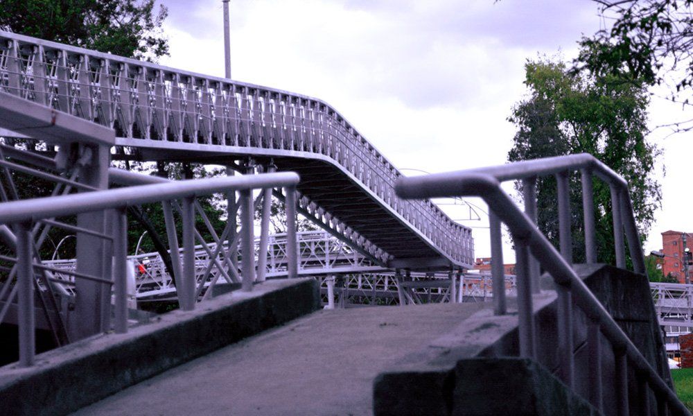 Puente estructuras metálicas