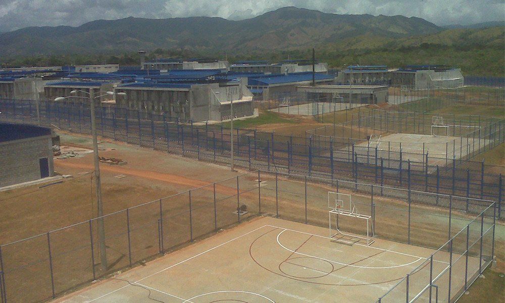 carcel estructuras metálicas