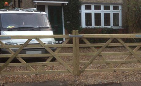 fencing design for garden