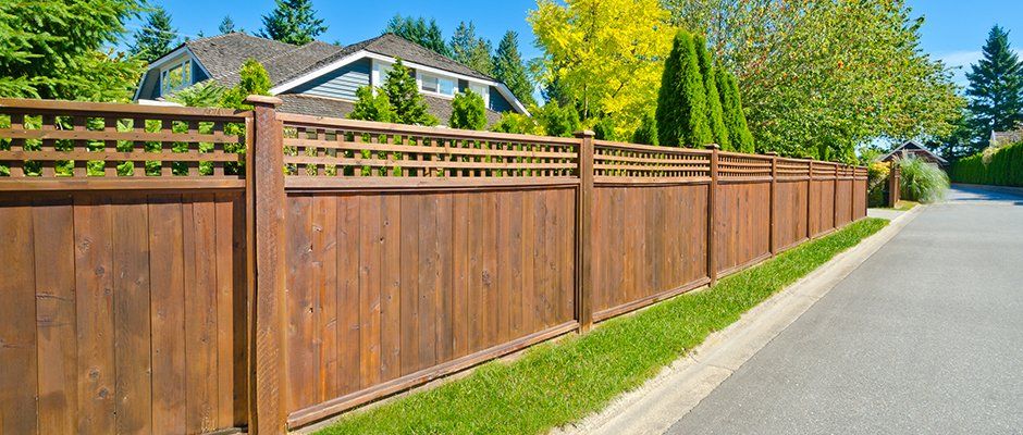 hard wood garden fencing