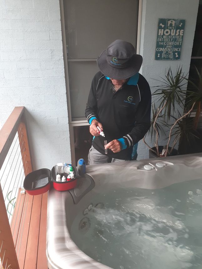Man Pool Servicing