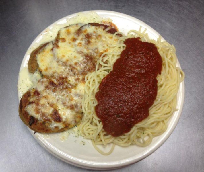 chicken parmesan with spaghetti