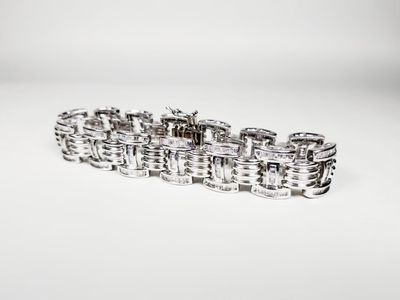 Silver Bracelets — Chain Bracelet in Phoenix, AZ One of our silver bracelets for sale in Phoenix, AZ