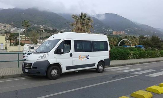 Pullman su strada