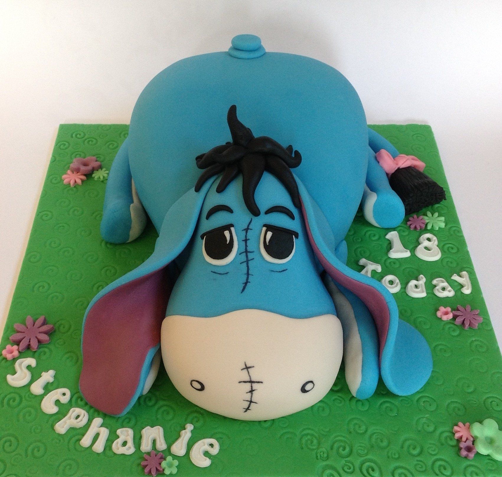 3D cartoon fondant birthday cake created by A Cherry On Top, Isle of Wight.