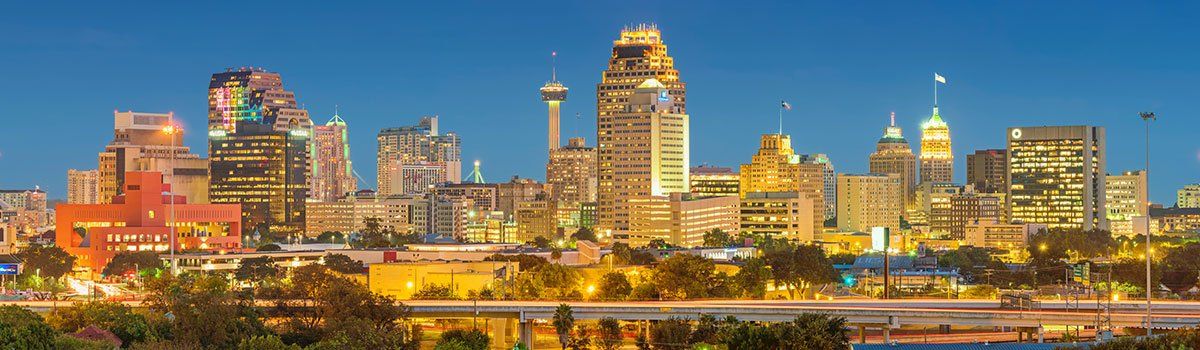 The San Antonio, TX skyline