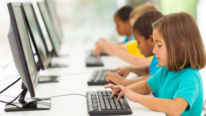 Evolue - Pós-Graduação em Informática e Comunicação na Educação