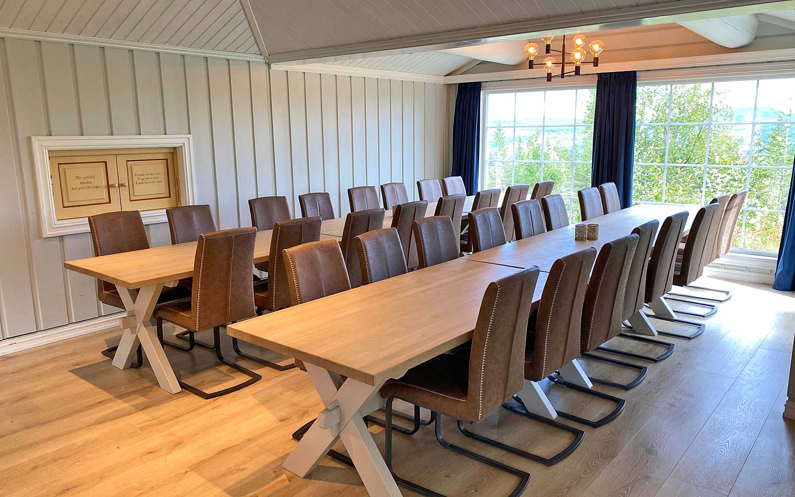 Mostuggua - dining - Sjumilskogen booking Trysil