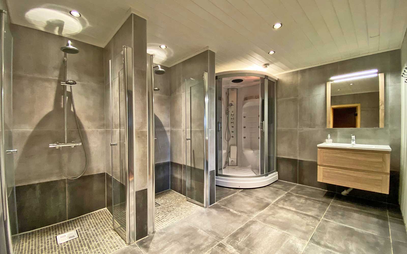 Mostuggua - main bathroom - Sjumilskogen booking Trysil