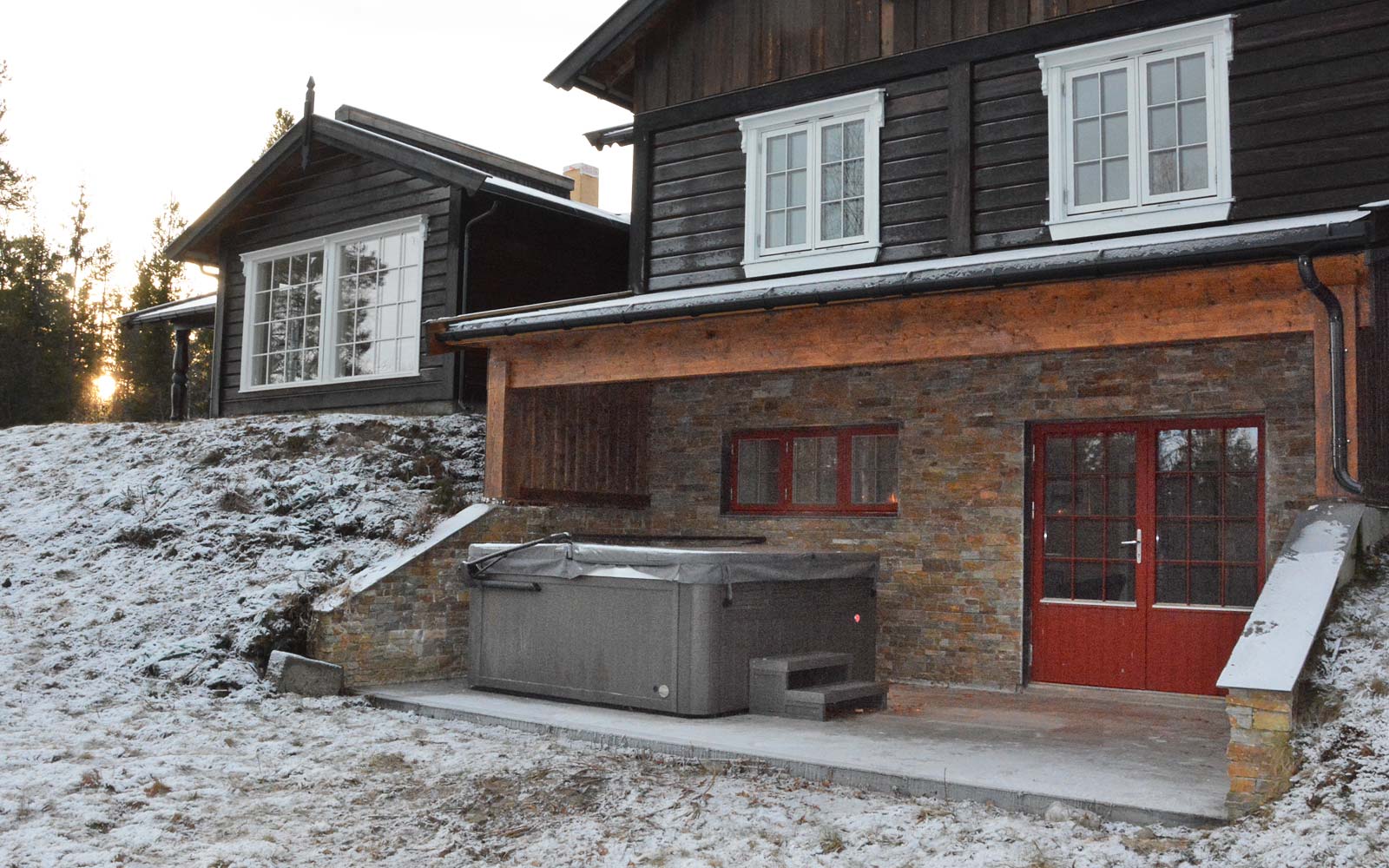 Utendørs massasjebad - Sjumilskogen booking Trysil