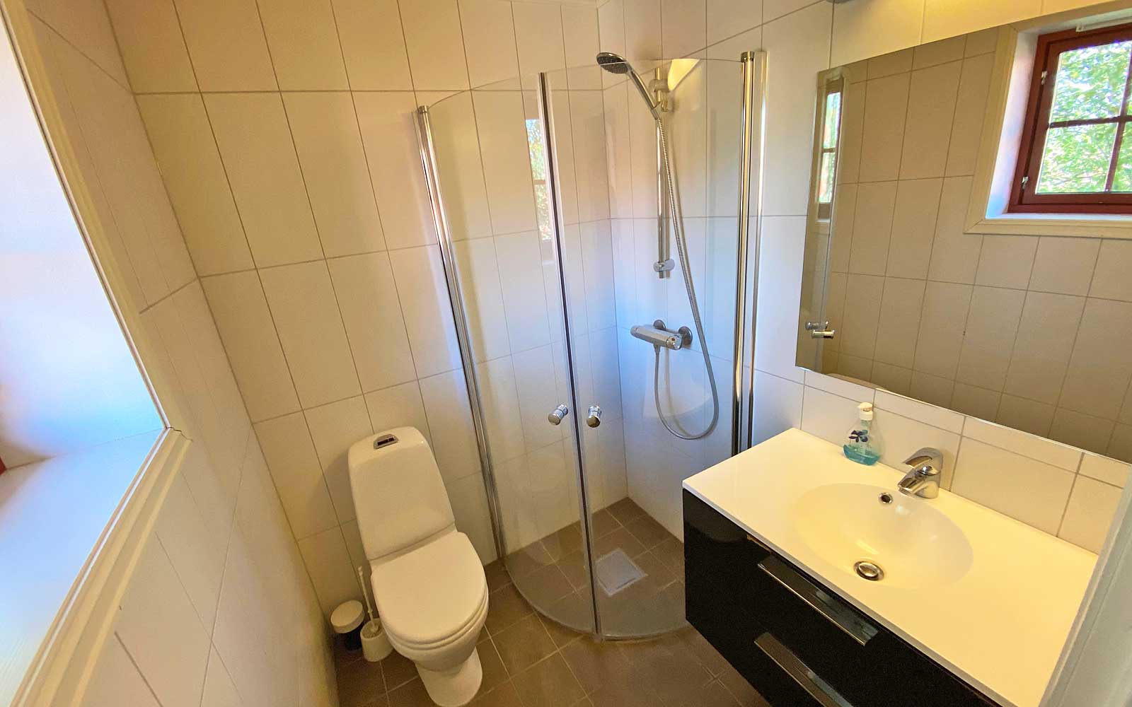 Vesleskogen - bathroom -Sjumilskogen booking Trysil