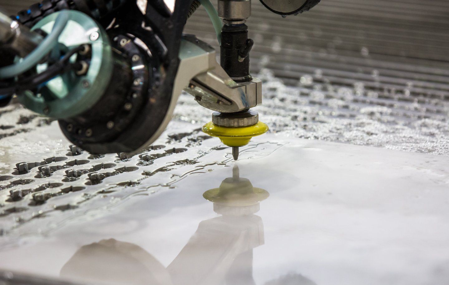 Laser cutting machine