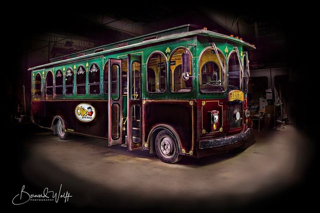 Tours | Ollie The Trolley | Omaha, NE