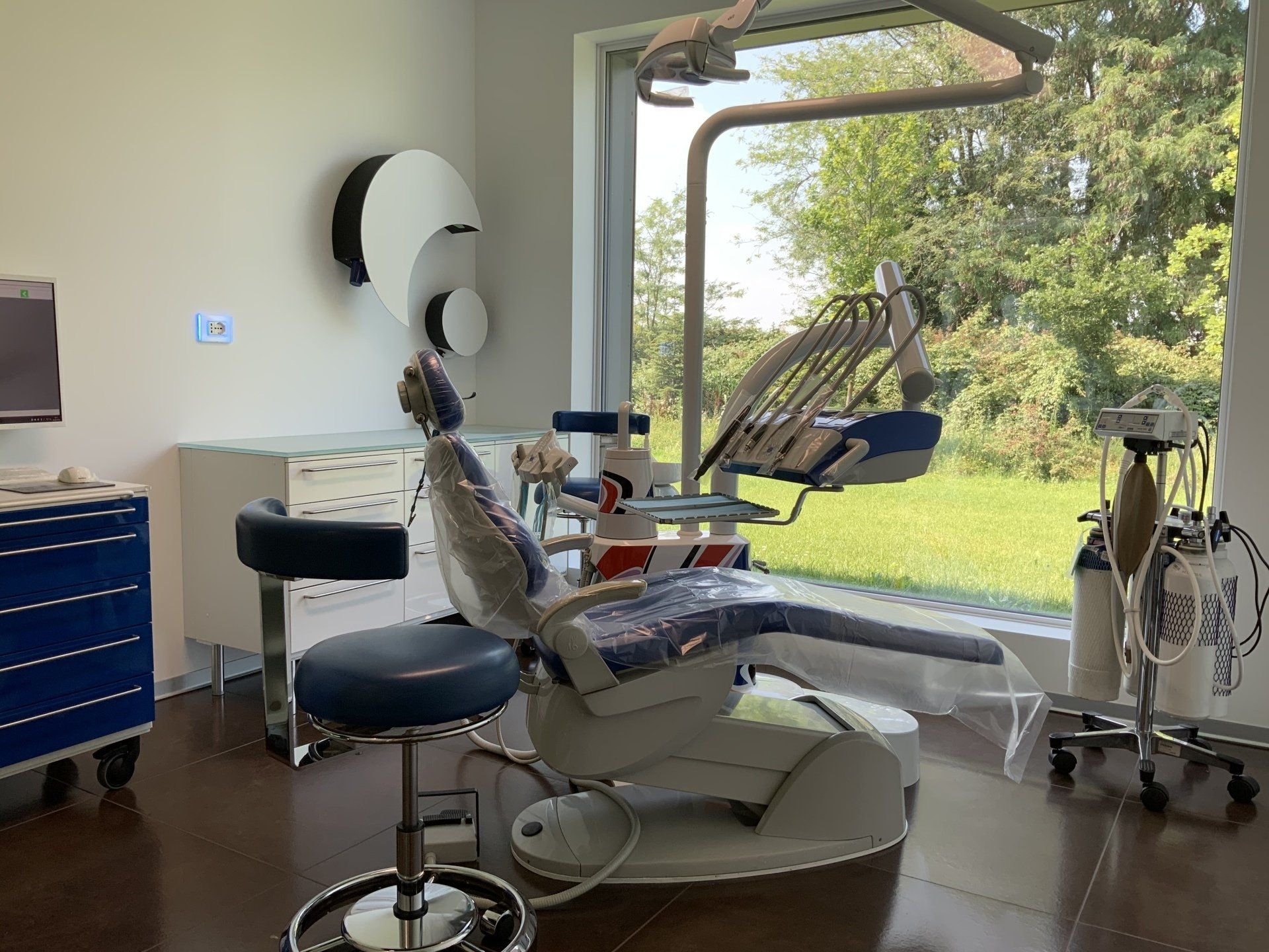strumenti professionali del dentista