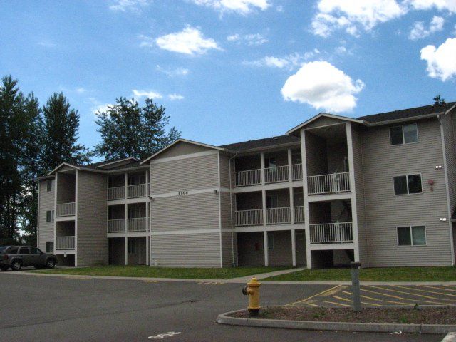 Custom Living Space — Beautiful House Exterior  View of A Houses   in Marysville, WA