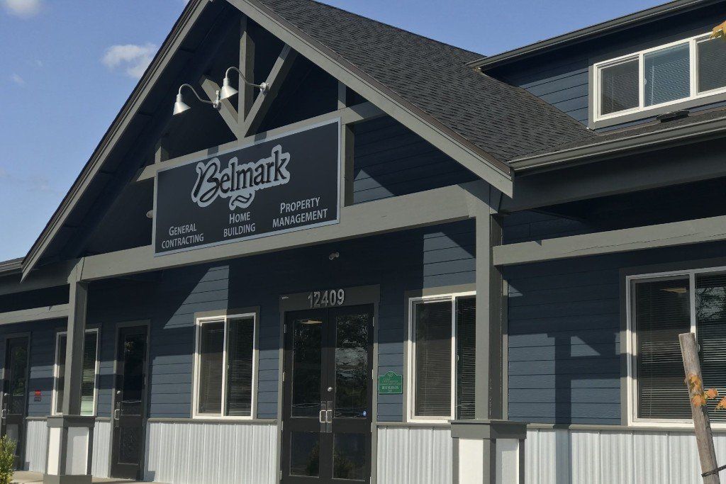 Home Tours — Company Car and Beard Man in Marysville, WA