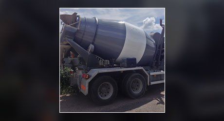 Concrete mixer
