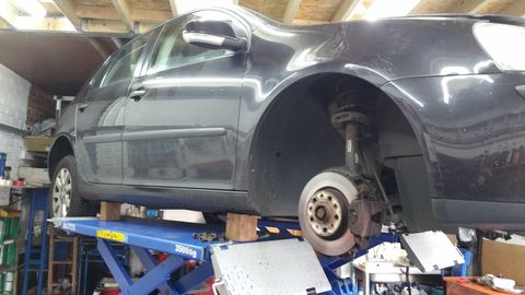 Engine repairs