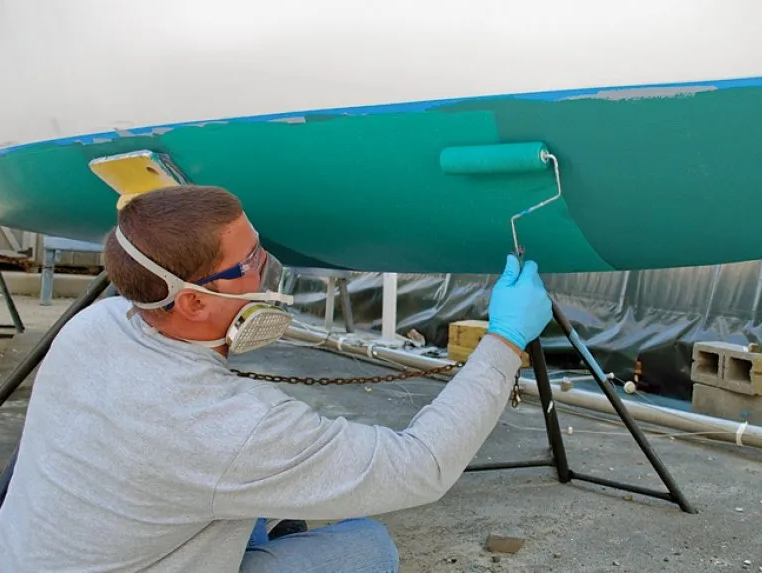 KRONA PINTURA ANTIVEGETATIVA PARA FONDO DE BARCOS DE ALTA EFECTIVIDAD AUTOPULIBLE