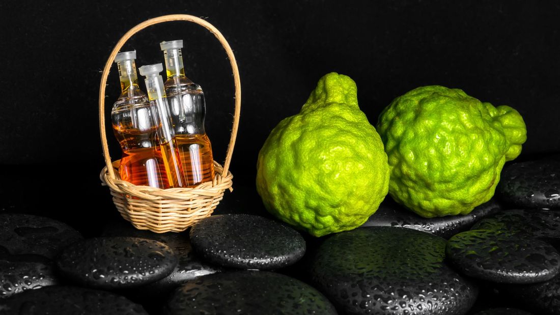 boccetta di bergamotto prodotto dalla cooperativa