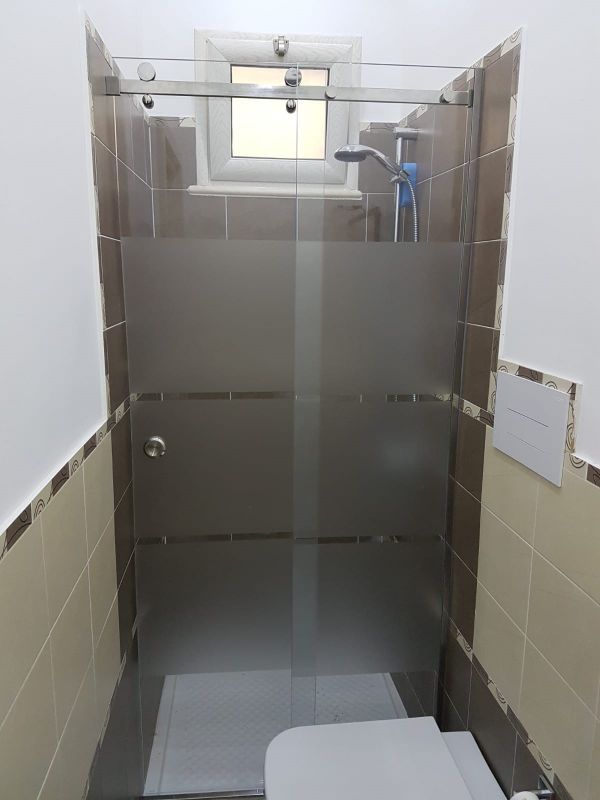 vetro opacizzato per box doccia