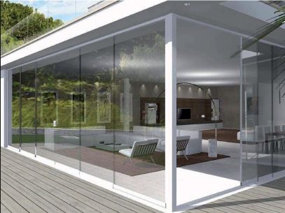 villa con porte a impacchettamento in soggiorno