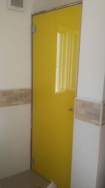 porta del bagno in vetro laccato