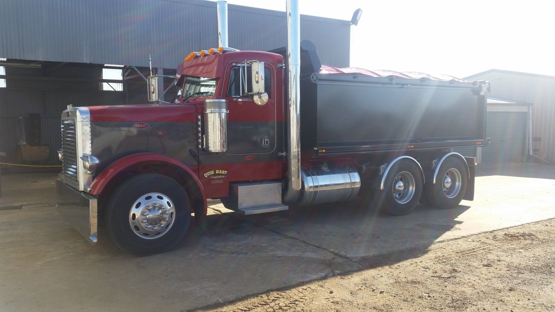 QuikSmart Excavation and Truck Hire hire QuikSmart Excavation and Truck Hire hire