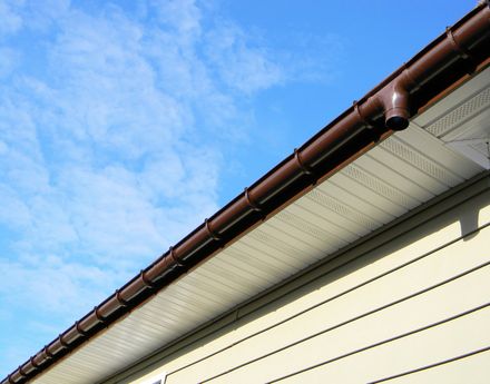 Gutter Cleaning — Modern Houser in Savage, MN Gutter Cleaning — Modern Houser in Savage, MN