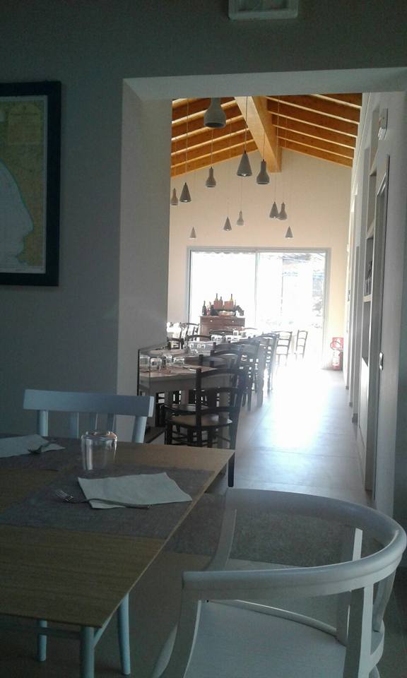 ristorante luminoso