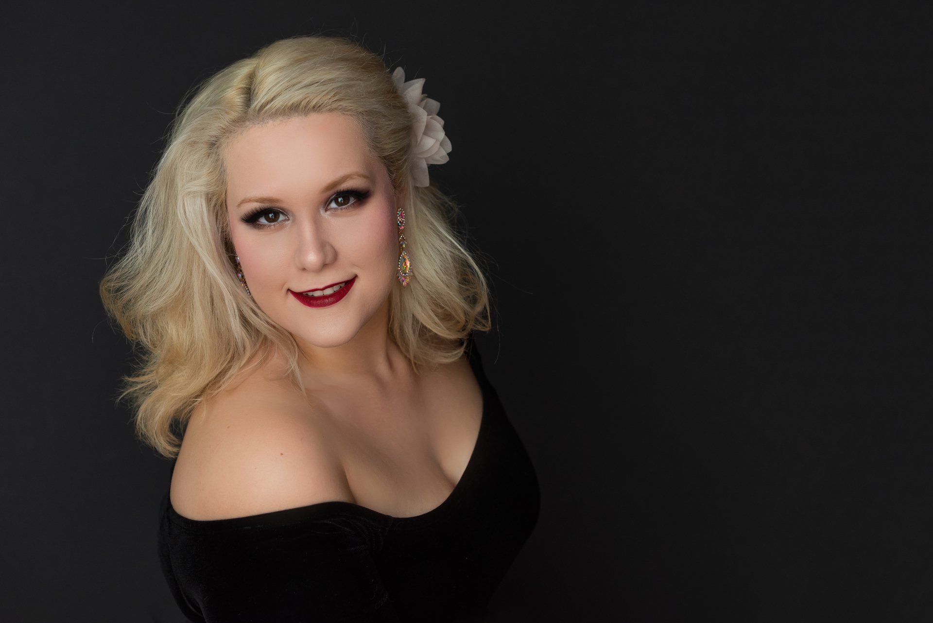 Headshot and Personal Branding Photography Toronto | Stacey Naglie Photography