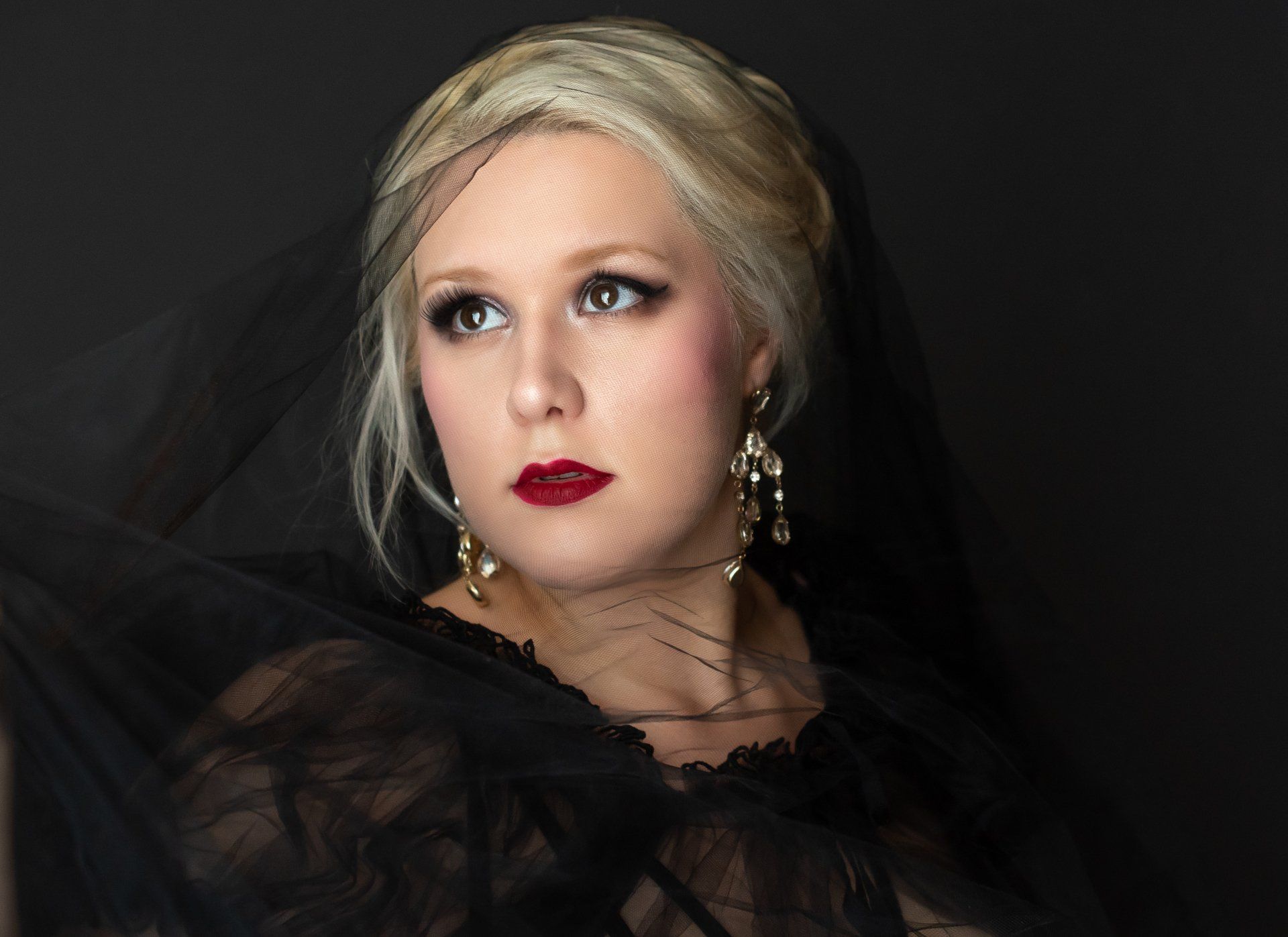 What to wear for headshots | Stacey Naglie Photography