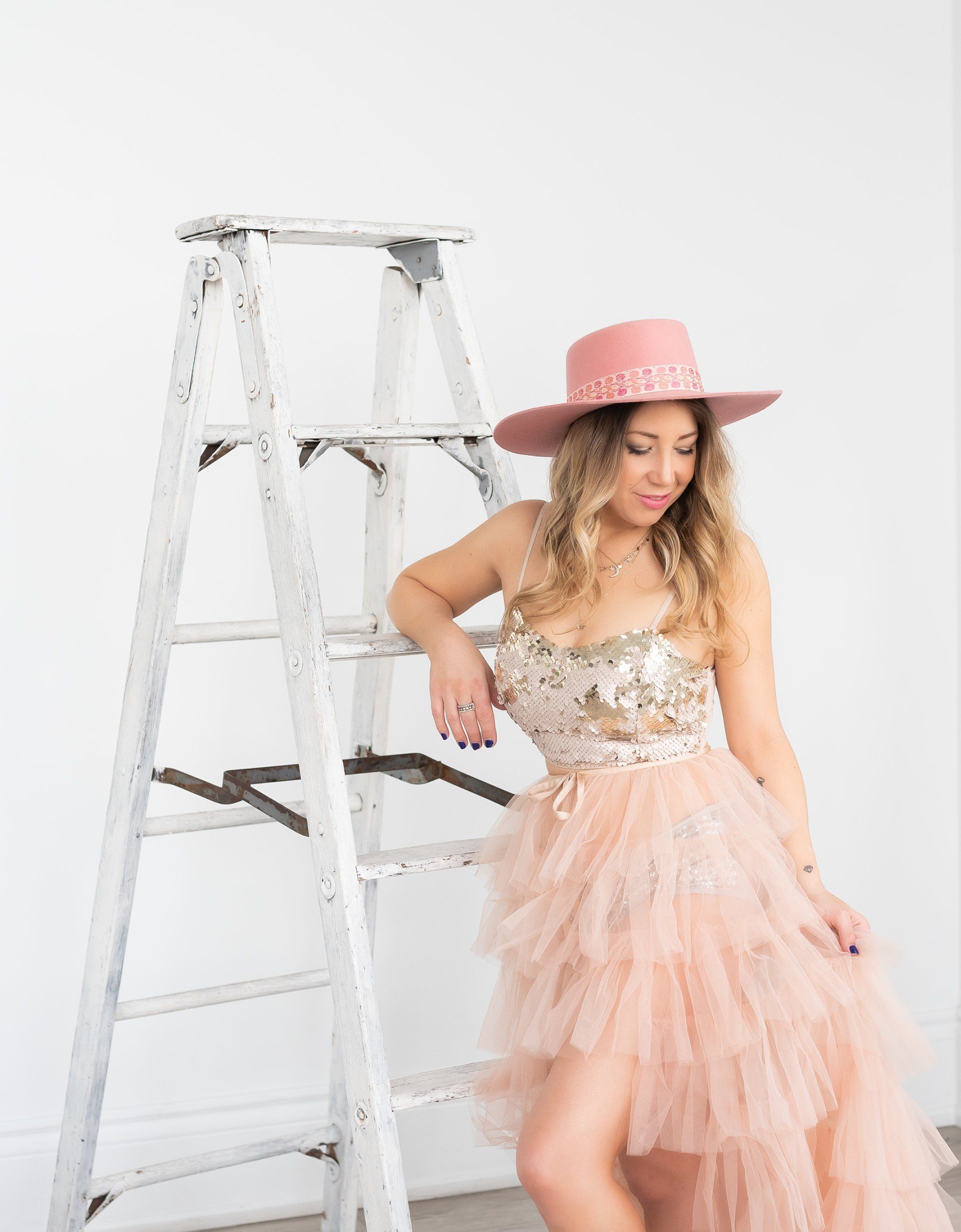 Portrait Photography | Stacey Naglie Toronto | Woman aside step ladder