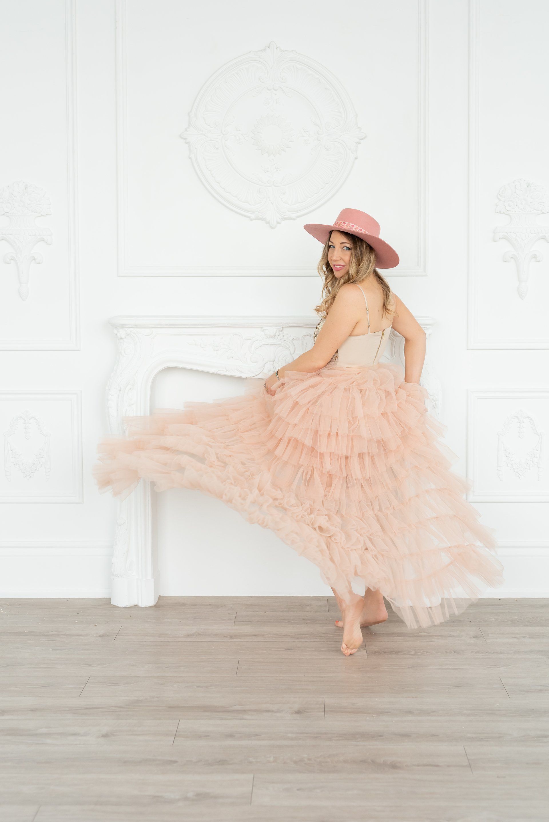 Professional Portrait Photography | Stacey Naglie Toronto | Woman in chiffon dress