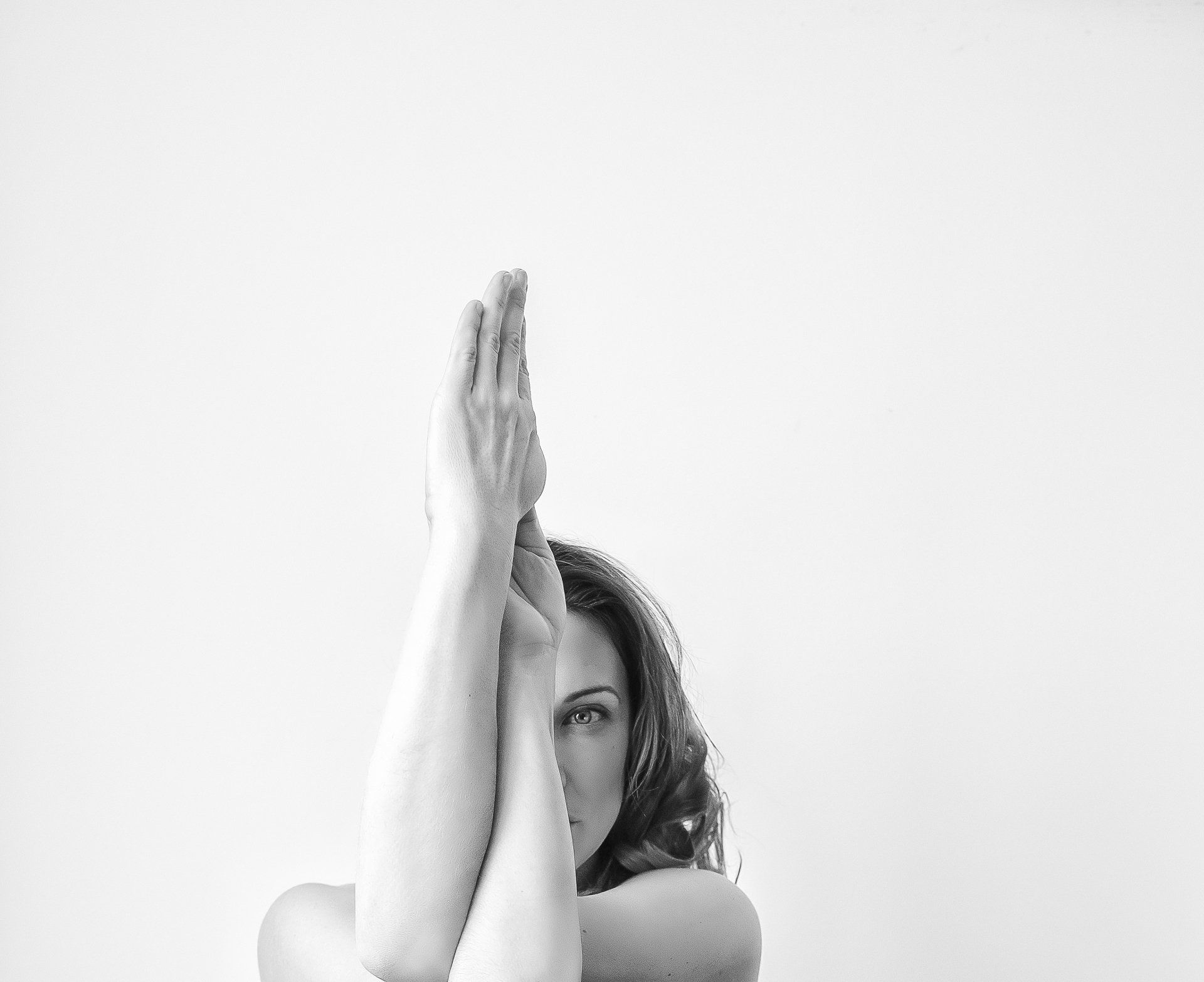 Professional Portrait Photography | Stacey Naglie Toronto | Woman with raised arms