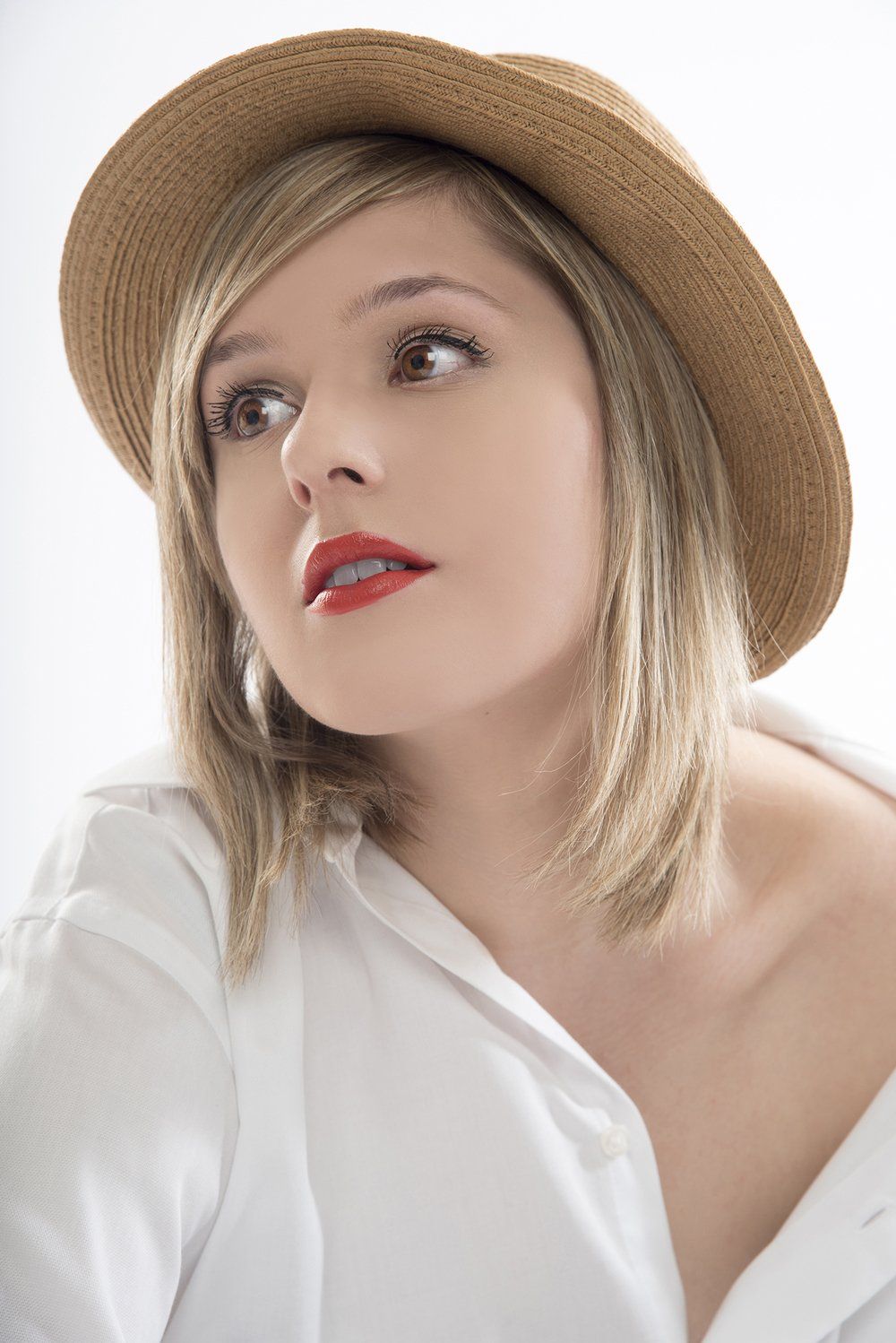 Professional Portrait Photography | Stacey Naglie Toronto  | Woman in hat