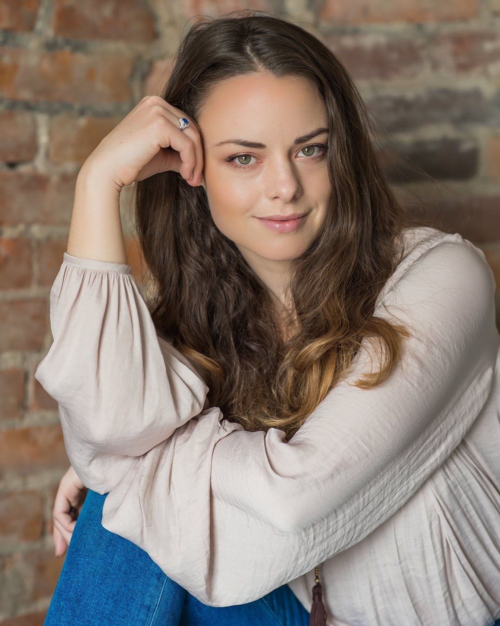 Professional Portrait Photography | Stacey Naglie Toronto  | Woman against brick wall