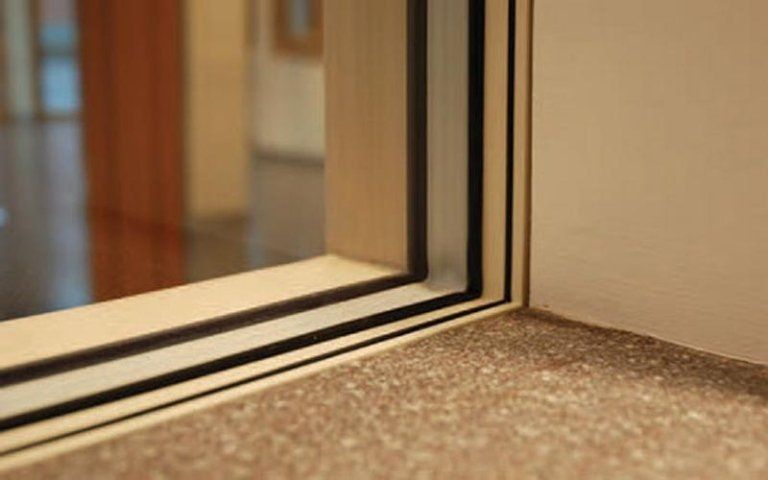 Profilo di infissi in legno alluminio a Brescia