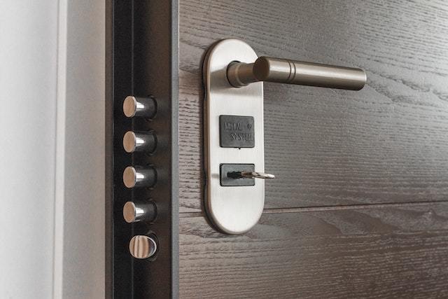 solid-door-house-safety-home