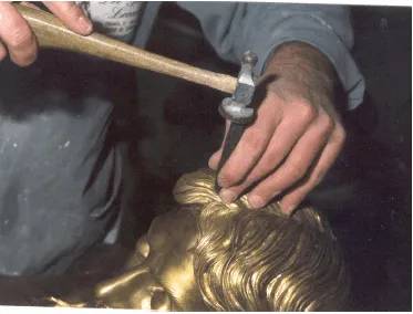 rifinitura della scultura