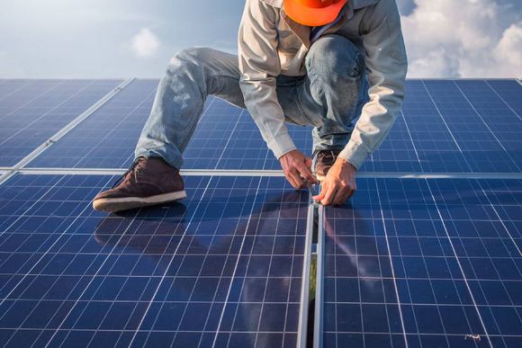 montaggio moduli fotovoltaici