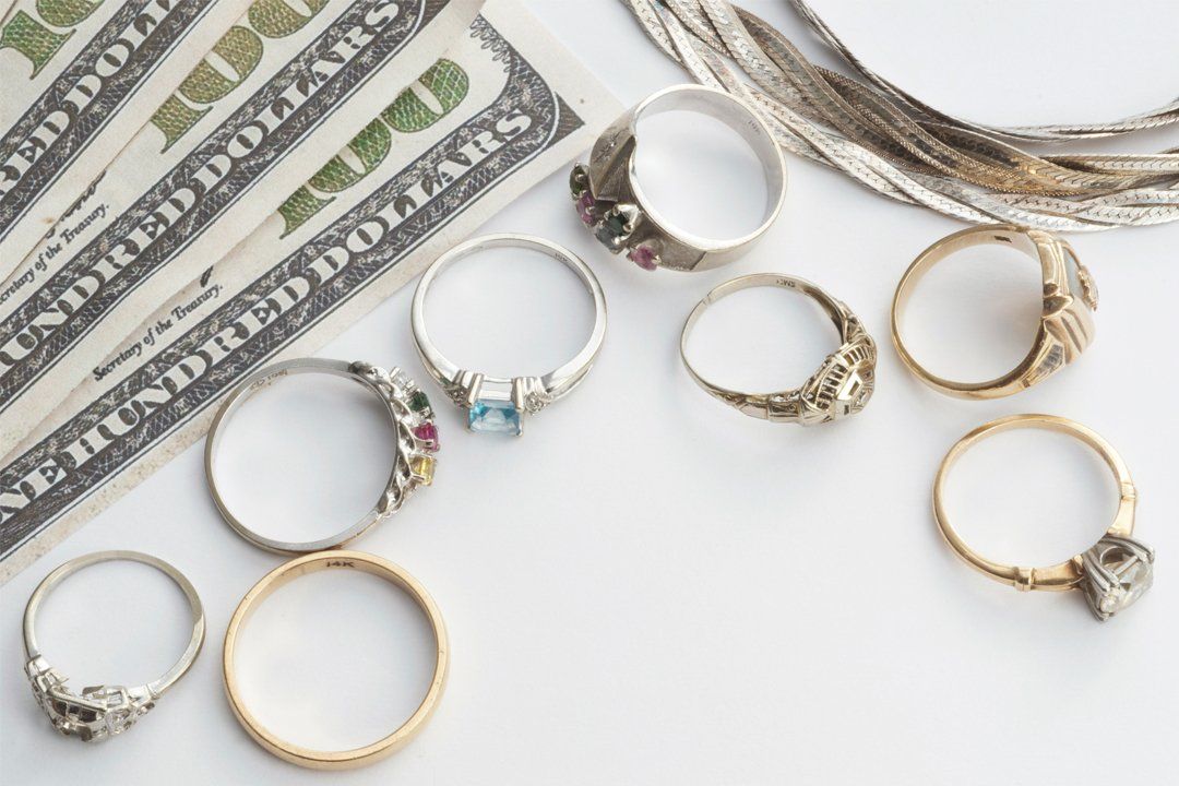 Jewelrys And Dollar Bills — Davie, FL — 2 J’s Pawn & Gun