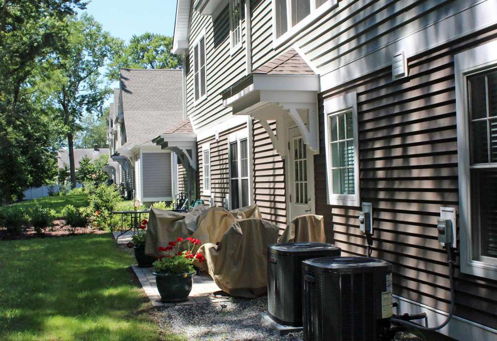 Back entrance exterior photo by Genevieve Reilly, Hearst Connecticut Media