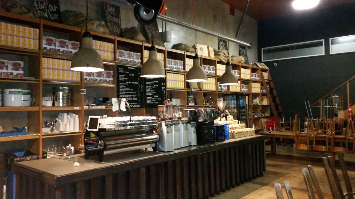 cafe lighting