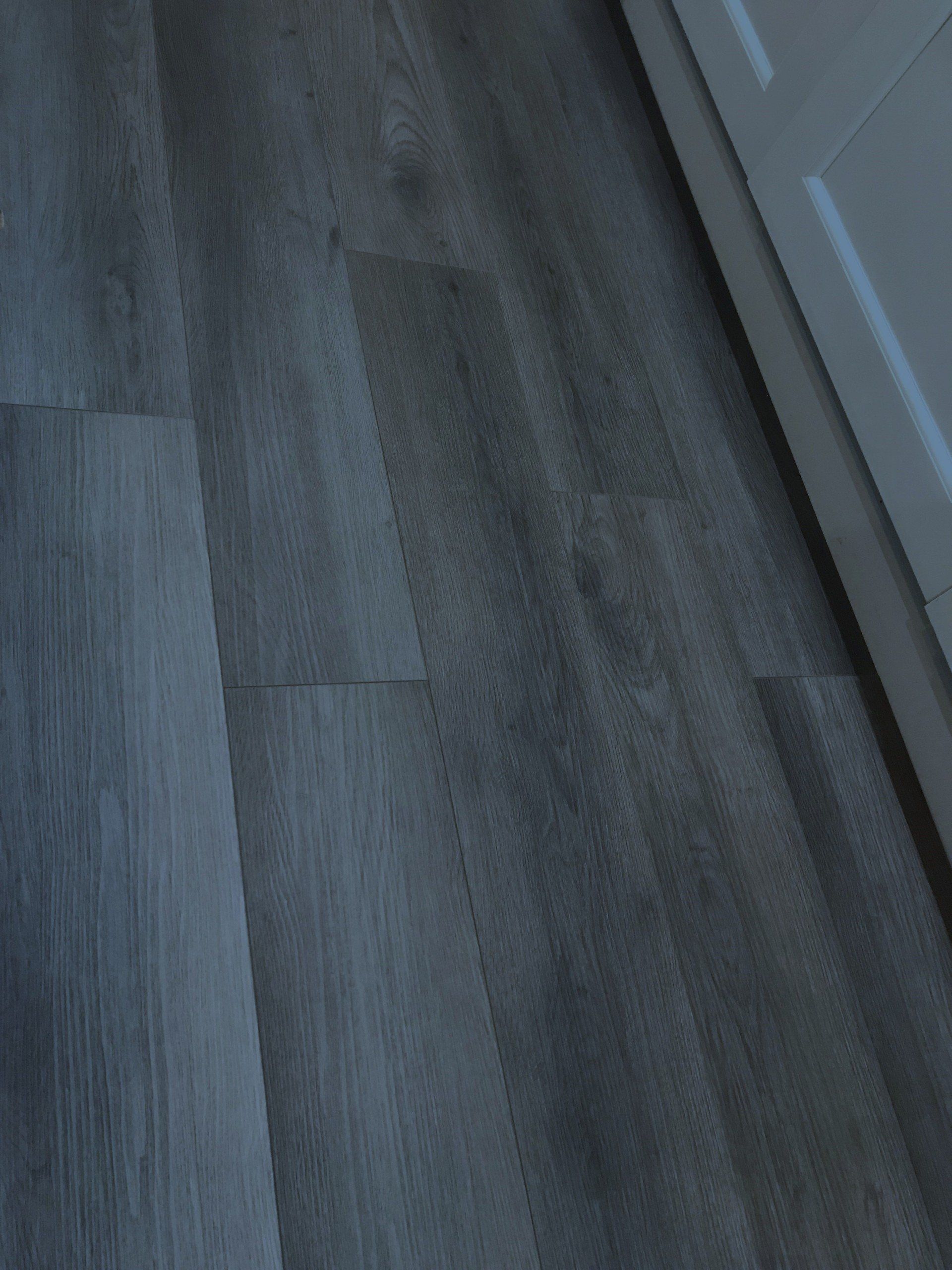LUXURY VINYL TILE CLICK FLOORING 18