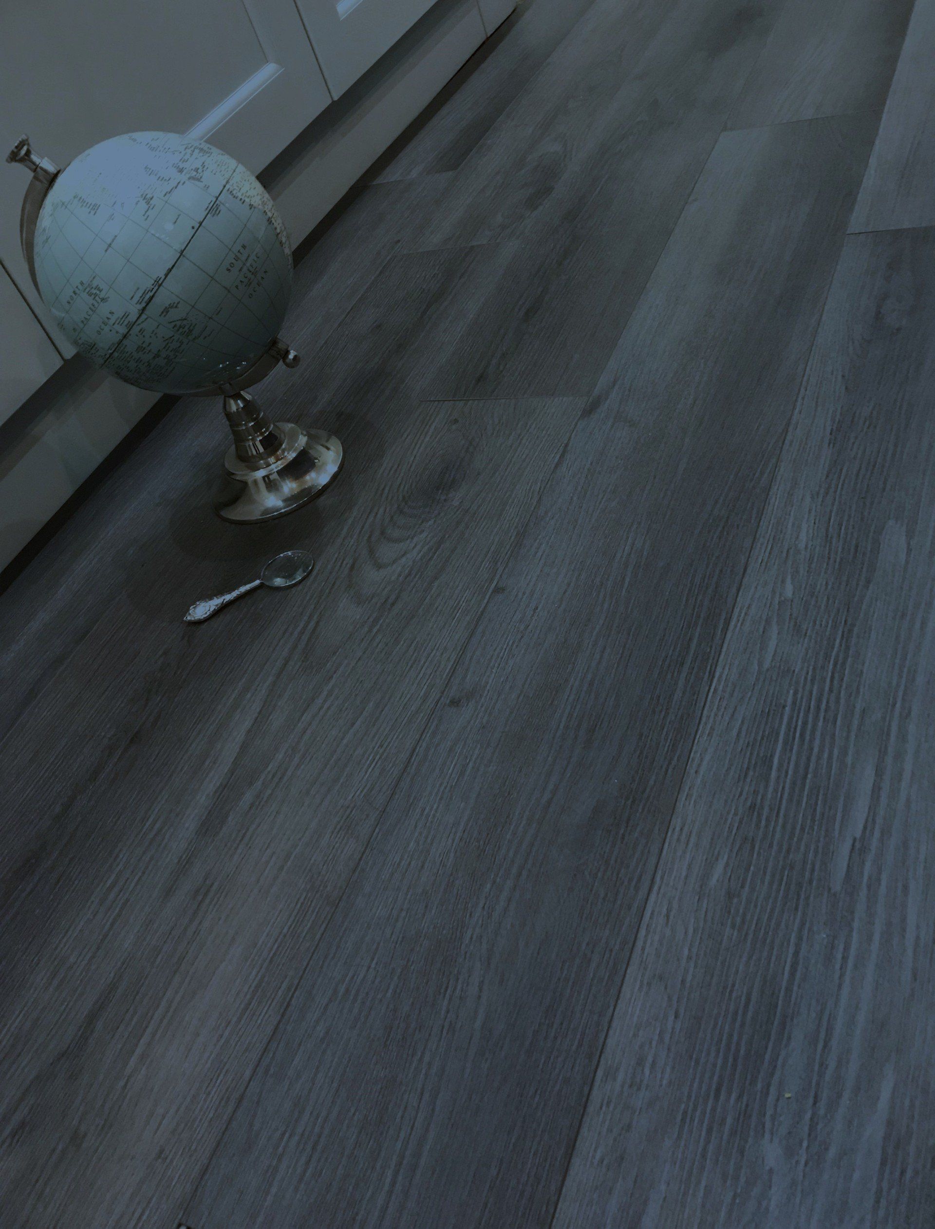 LUXURY VINYL TILE CLICK FLOORING 21
