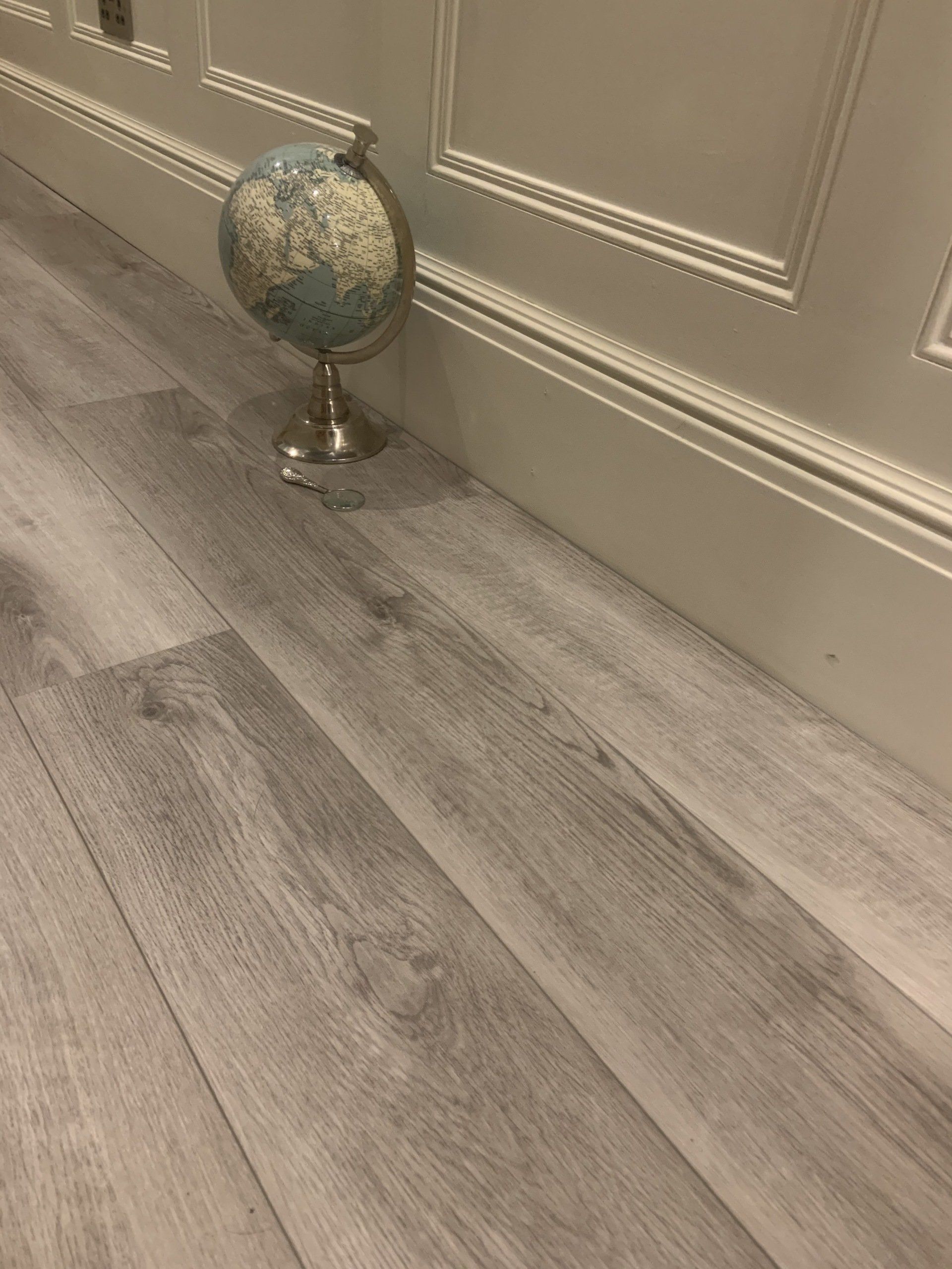 LUXURY VINYL TILE CLICK FLOORING 12