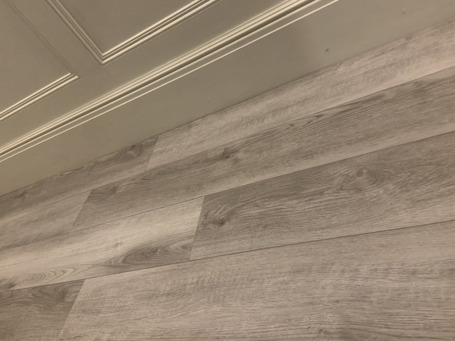 LUXURY VINYL TILE CLICK FLOORING 15